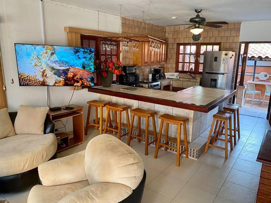 3-Bedroom Villa With A Jacuzzi Noord Extérieur photo